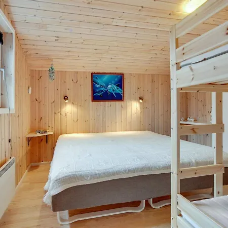 Hylleborg - 400m From The Sea In Ne Jutland By Interhome *