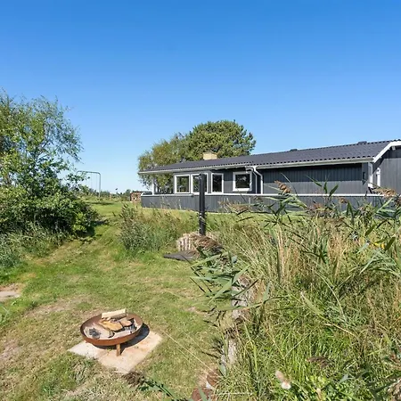 Hylleborg - 400m From The Sea By Interhome Sæby